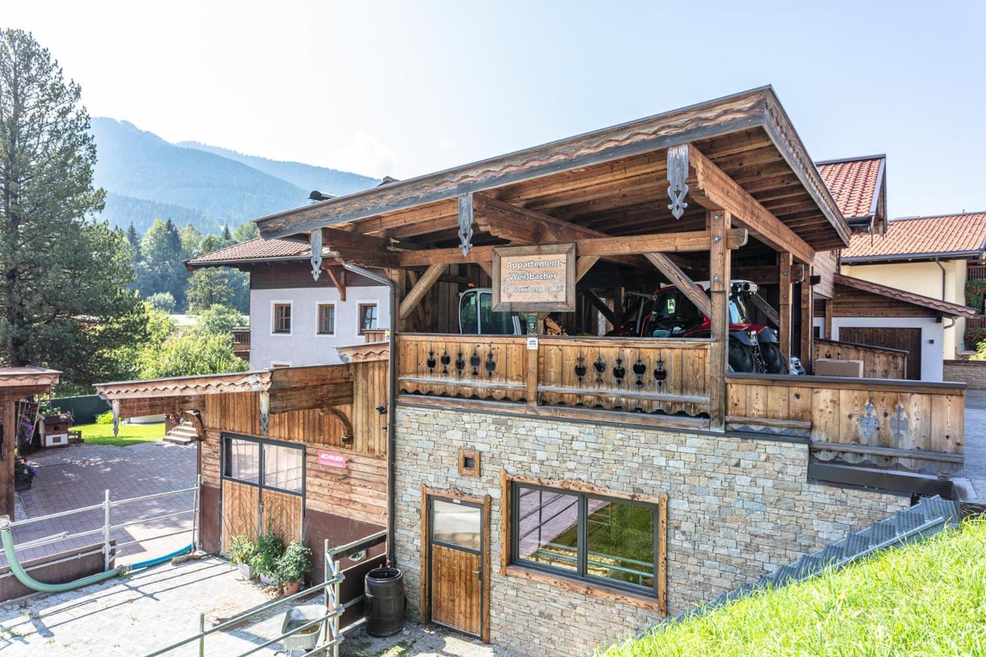 Familienbauernhof - Leogang Apartments Weissbacher Exteriör bild